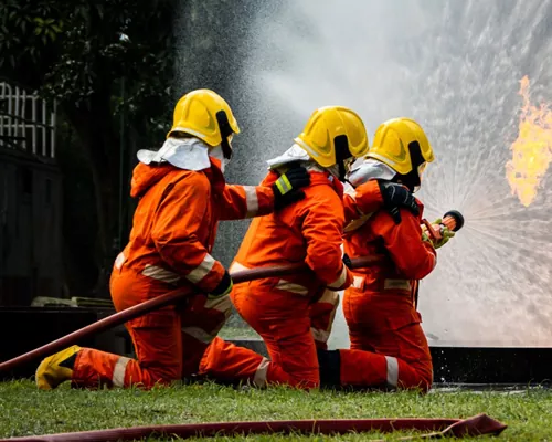 Brandweerman werk beschermende kleding